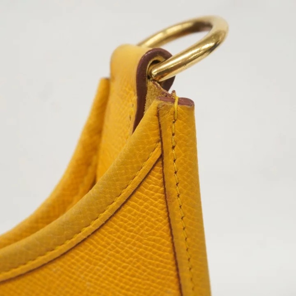 Authentic HERMES EVELYNE GM clemence Jaune Amber yellow crossbody bag - Picture 5 of 16